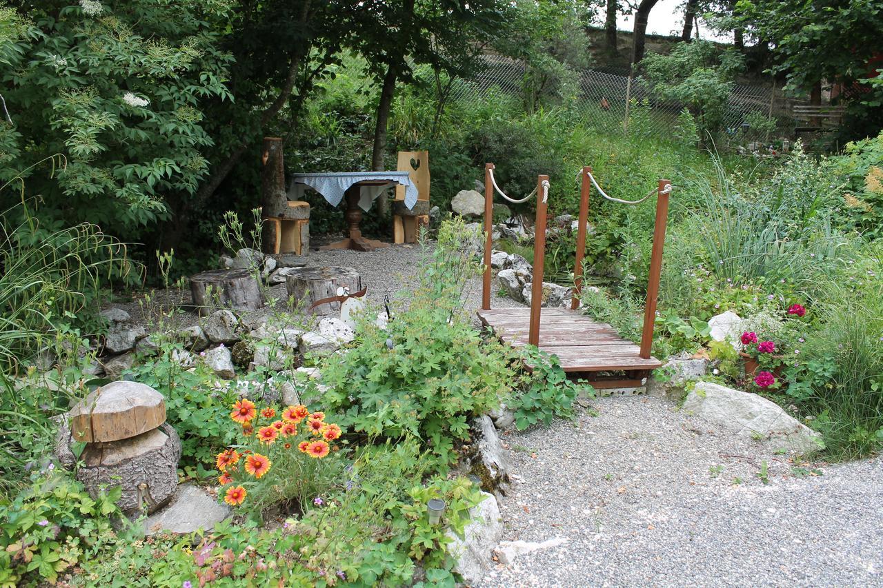 Leidzgi B&B Safenwil Esterno foto